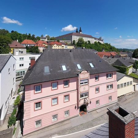Hotel Schlair Kremsmunster Bagian luar foto