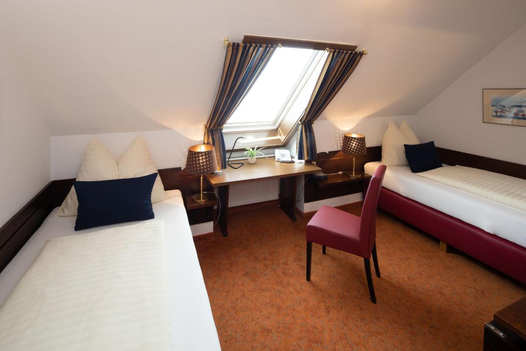 Hotel Schlair Kremsmunster Bagian luar foto
