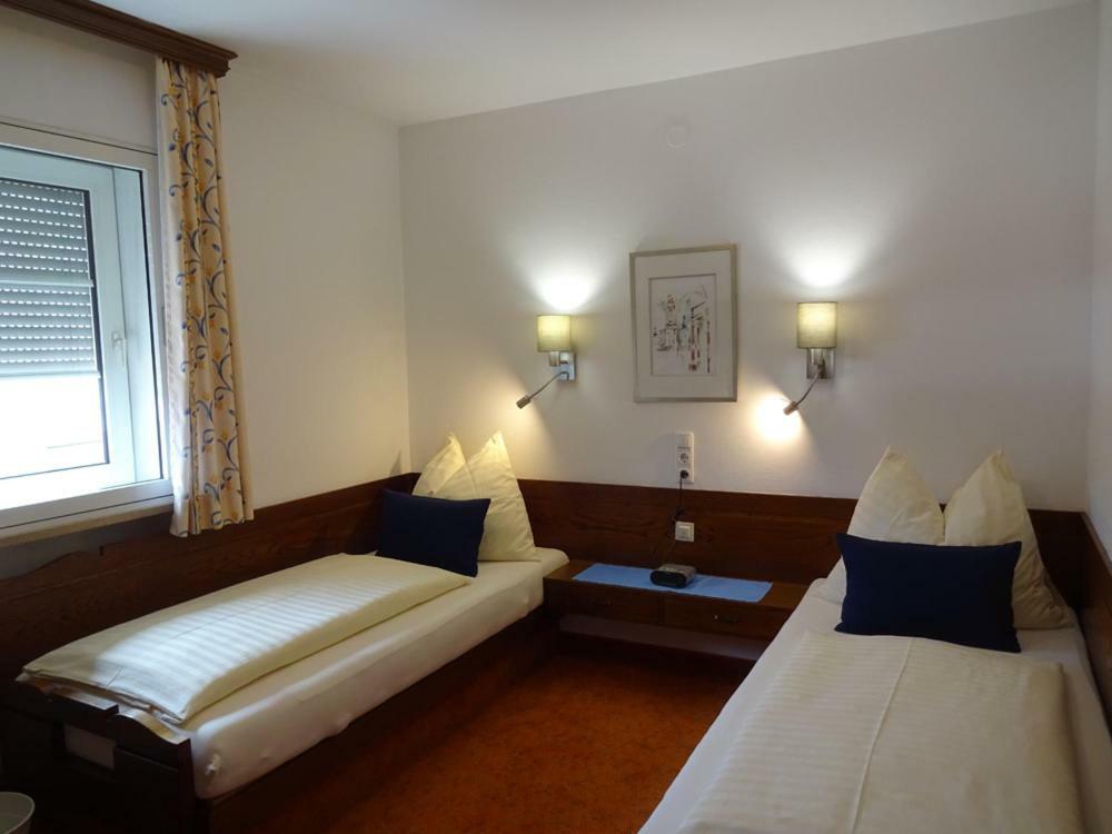Hotel Schlair Kremsmunster Bagian luar foto