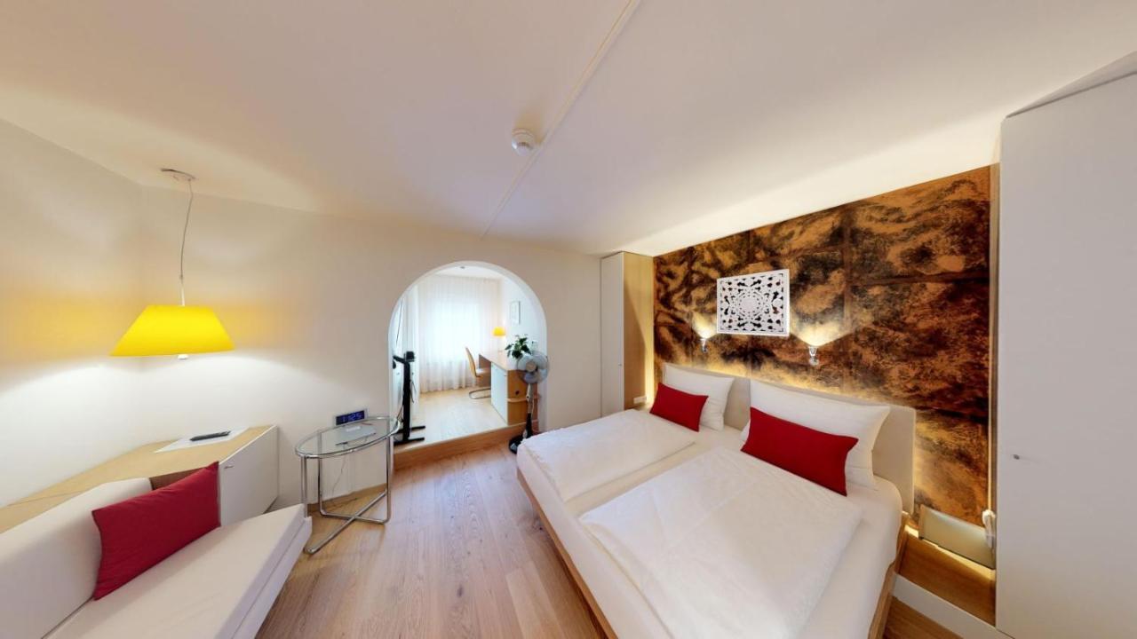 Hotel Schlair Kremsmunster Bagian luar foto